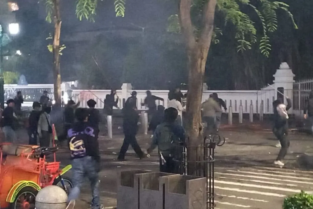 Demonstrasi di kawasan Malioboro Yogyakarta berujung ricuh pada Rabu (28/10/2026) malam