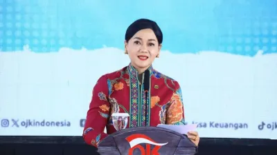 Friderica Widyasari Dewi Pimpin OJK: Langkah Strategis Amankan Status Pasar Berkembang