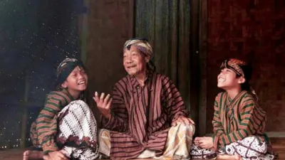 Sistem Kekerabatan Bilateral Reduksi Urgensi Penggunaan Nama Marga Tunggal di Jawa