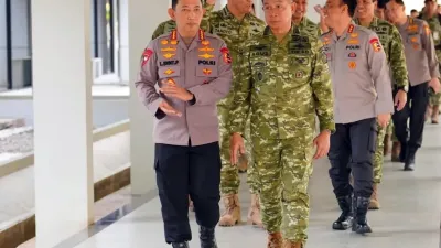 Evaluasi Kinerja Satgas PKH di Tengah Konsolidasi TNI-Polri