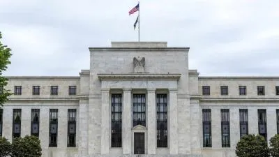 Inflasi Amerika Naik 3,7%, Tekanan Politik terhadap Trump Menguat