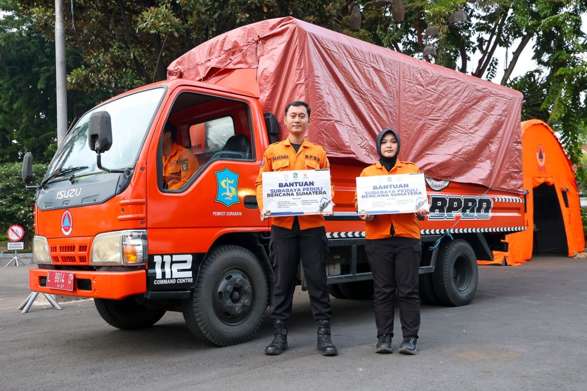 Foto-foto Penyaluran donasi. (Dok. Pemkot Surabaya)