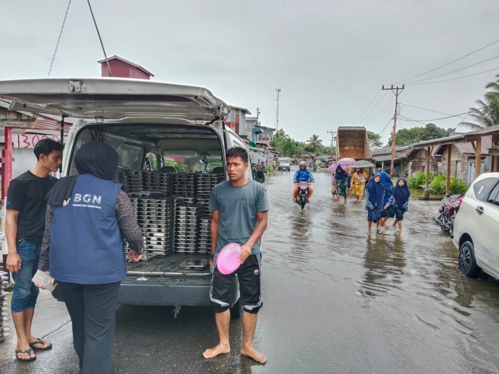 SPPG Bantu Korban Banjir Sumatera