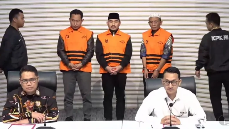 Kasus Ijon Proyek Bekasi: KPK Tahan Bupati Aktif dan Ayahnya