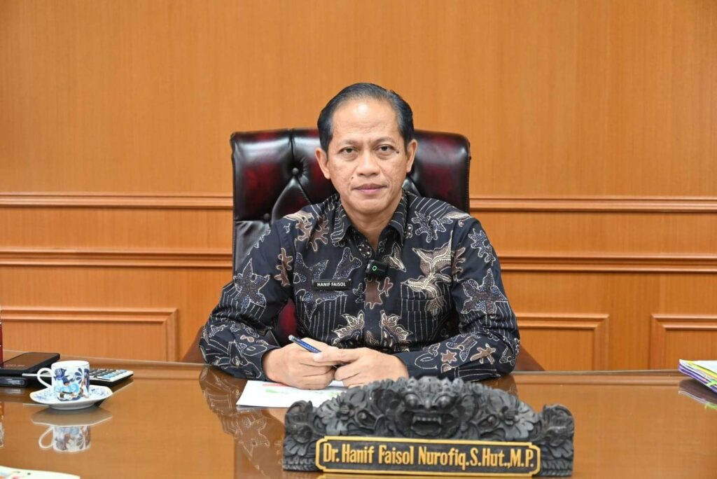 Hanif Faisol Nurofiq