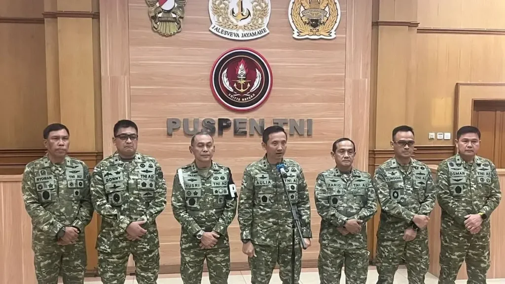 Konferensi Pers Puspen TNI