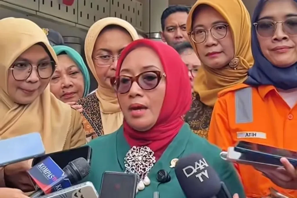 Menteri PPPA memberikan keterangan terkait Kecelakaan Kereta