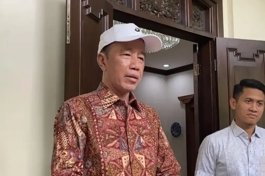 Respon Jokowi Terkait Ijazah Palsu