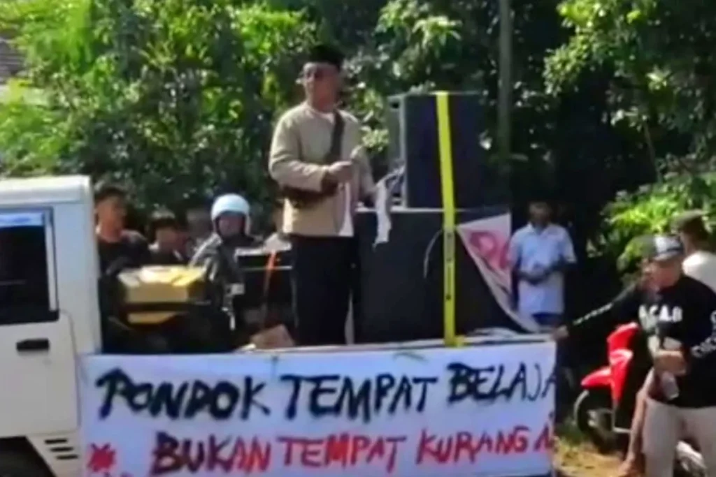 Demo Kasus Ponpes Pati