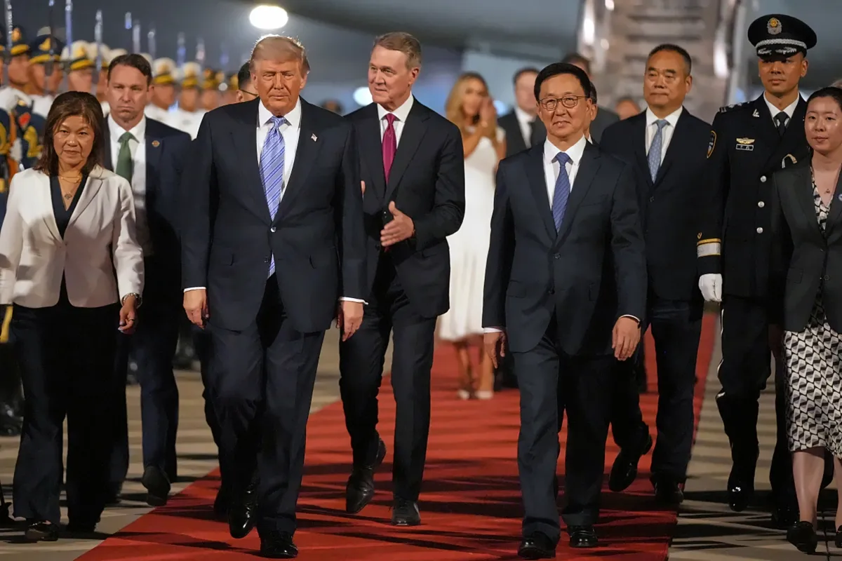 Rombongan Donald Trump mengunjungi China