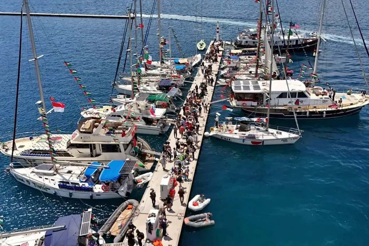 Kapal-kapal dalam Armada Global Sumud meninggalkan pelabuhan Marmaris di Turki pada hari Kamis lalu.