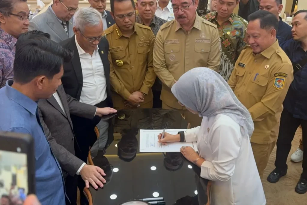 RDP Mendagri Menpan dan DPR RI