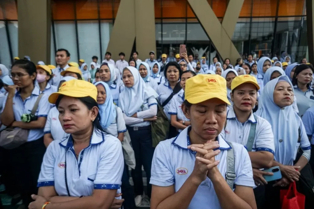 Ribuan Buruh mengalami PHK