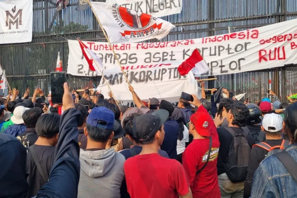 Demo 27 Agustus 2026 fi Gedung DPR RI